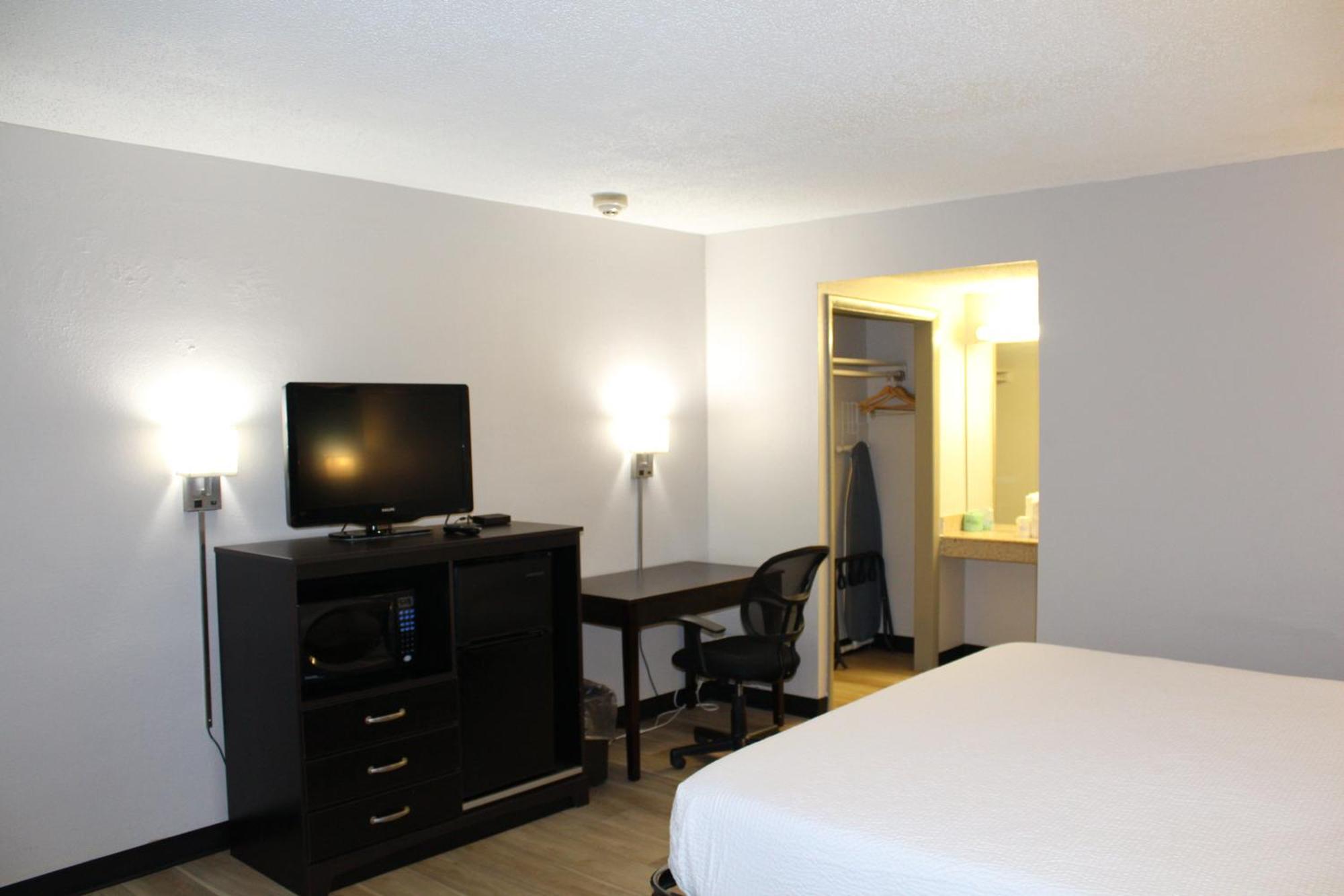 Days Inn By Wyndham Wrightstown Mcguire Afb Bordentown Bagian luar foto