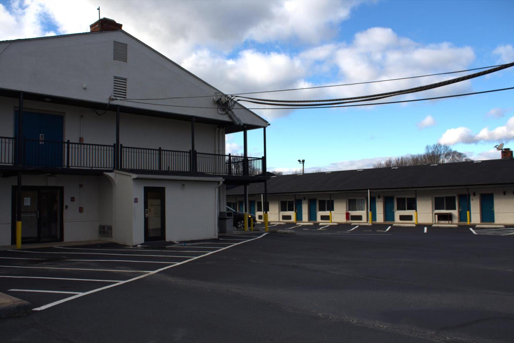 Days Inn By Wyndham Wrightstown Mcguire Afb Bordentown Bagian luar foto